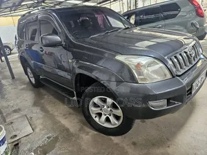 Toyota Land Cruiser Prado 2005 Gray
