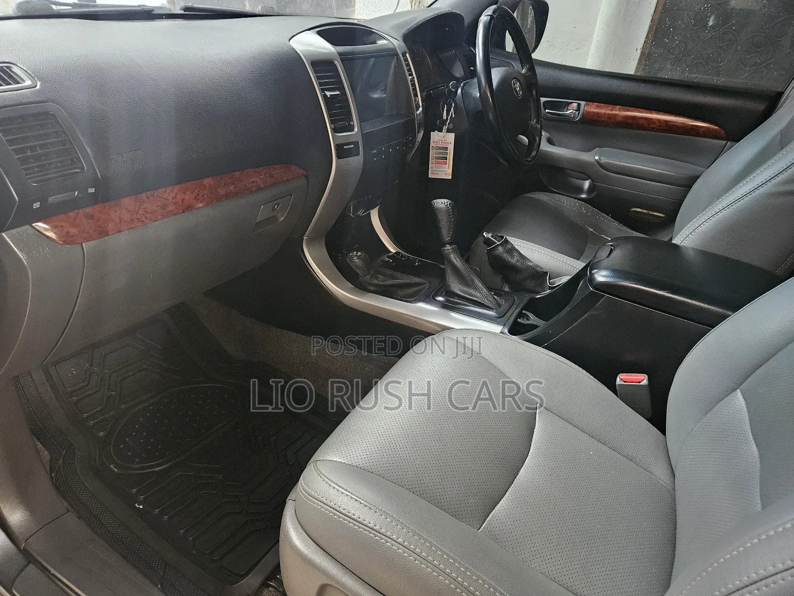 Toyota Land Cruiser Prado 2005 Gray