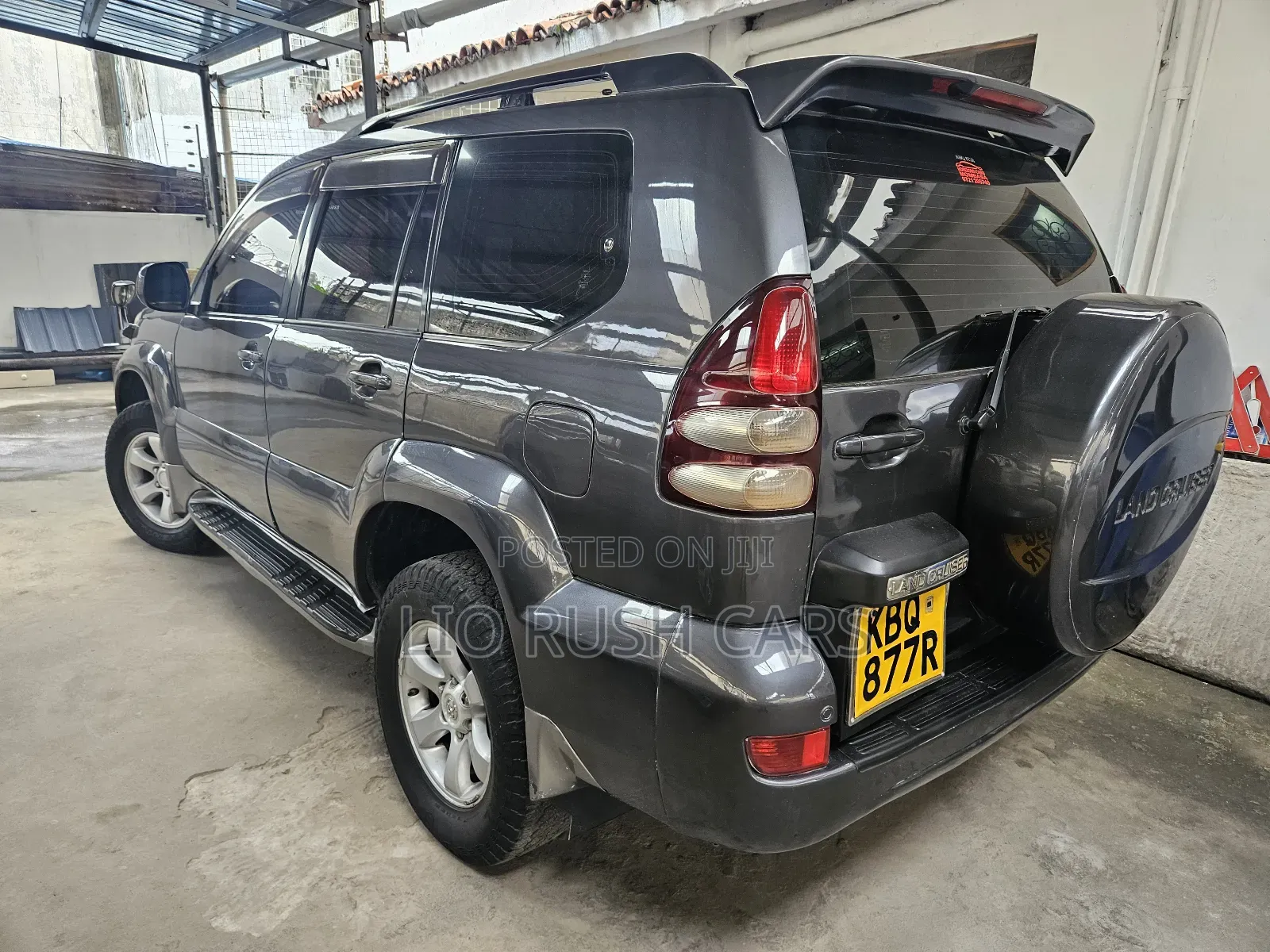 Toyota Land Cruiser Prado 2005 Gray