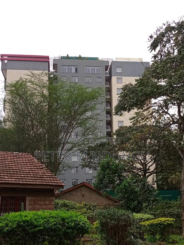 Prime Land on Sale, 0.75 Acre Behind Safari Park - thumbnail 12