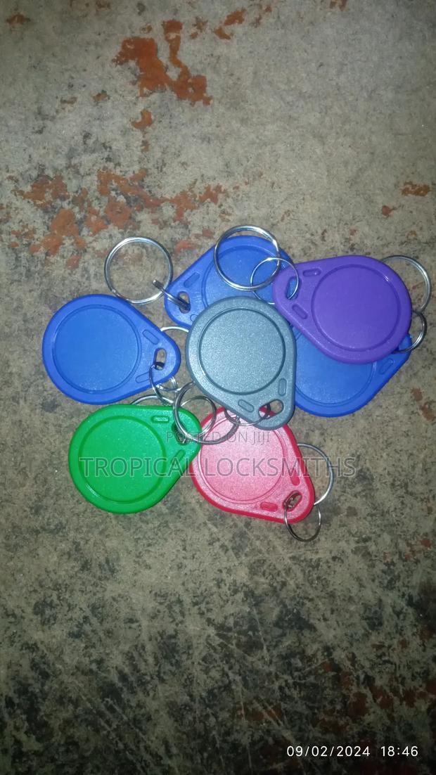 Key Card/Key Fob Duplication/Programming - thumbnail 4