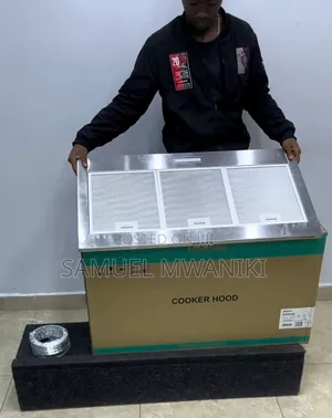 Hisense 90CM Built-in Pyramid Chimney Hood HHO90TASS
