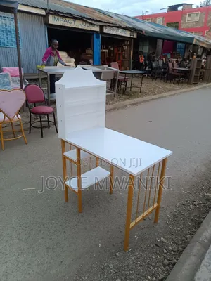 Manicure Table, White