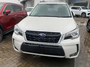 Subaru Forester 2.5i Limited AWD 2017 Pearl