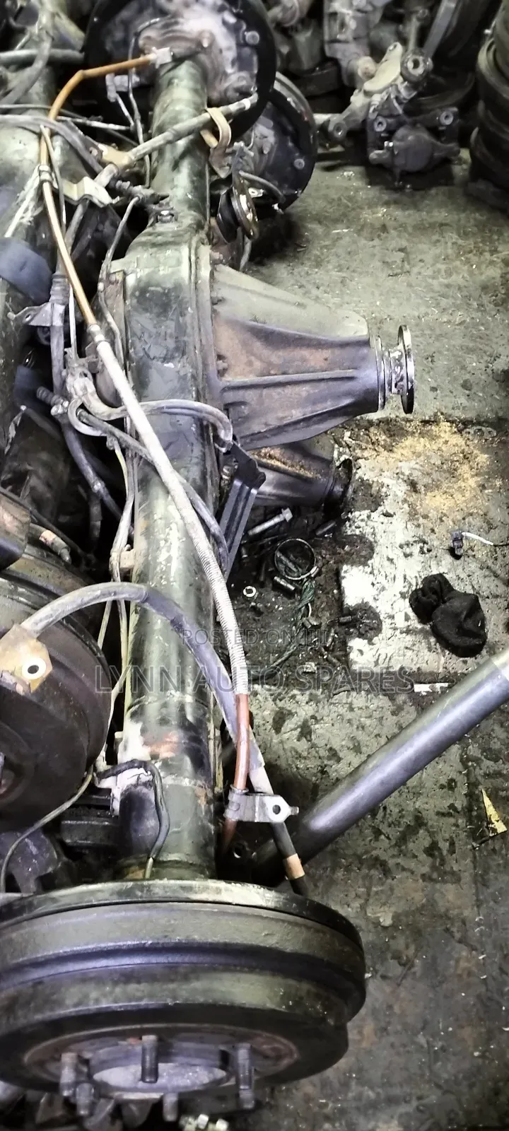Toyota Hiace Rear Complete Diff 2wd Tube Axle