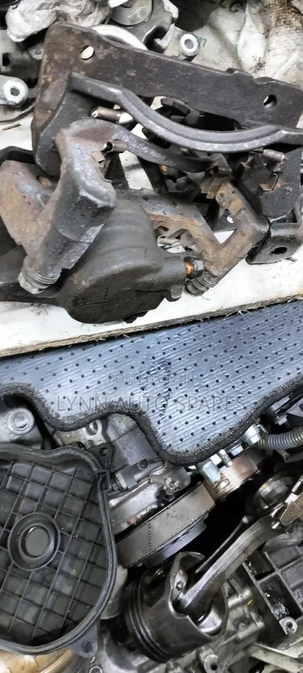 Toyota Hiace 2wd Front Caliper