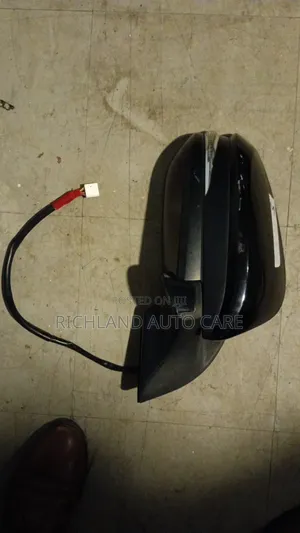 Side Mirror Noah Voxy Zrr80 Right Side