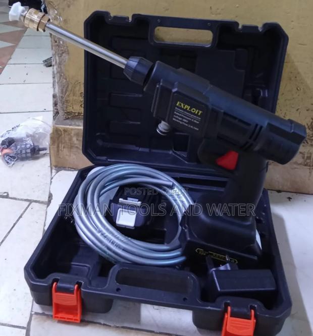 New Rechargeable Car Wash Machine 2 Batteries
