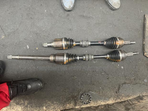 Driveshaft’S for Nissan Sylphy and Bluebird Etc