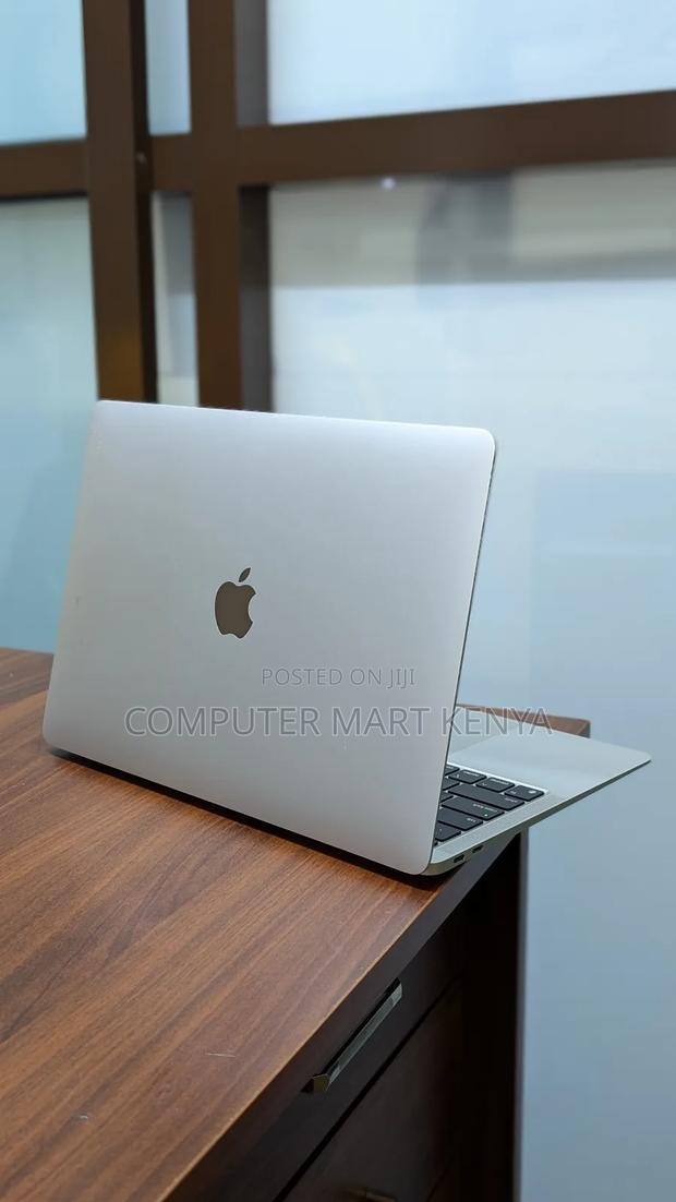 Laptop Apple MacBook Air 16GB Apple M1 SSD 512GB