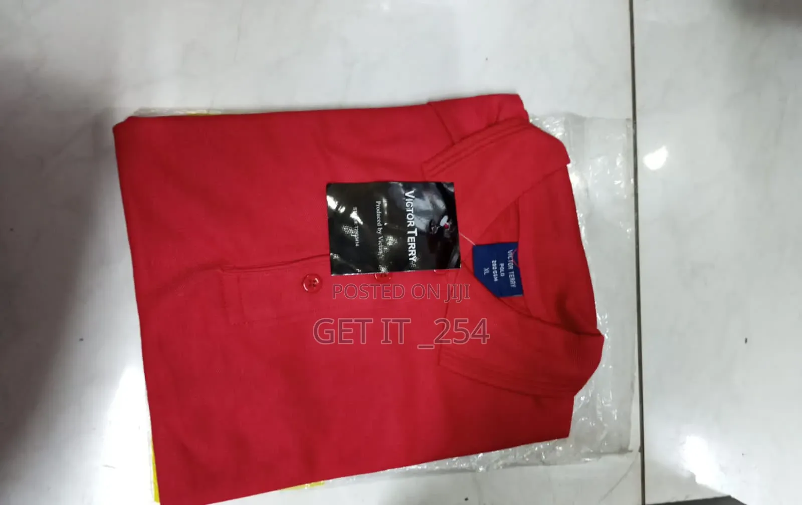 Polo Shirt !!
Size L
 Normal Fitting