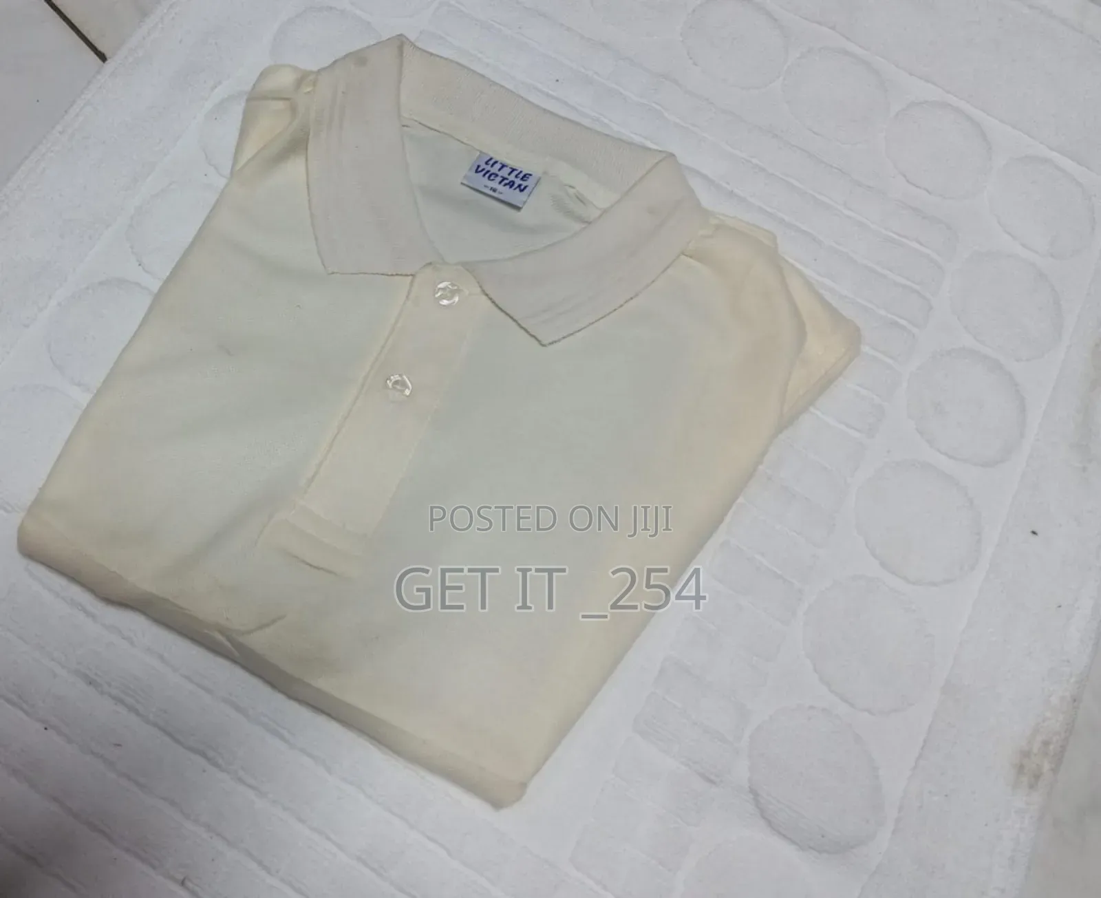 Polo Shirt for Small Boys 
Age 10-14
Normal Fitting