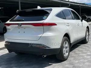 Toyota Harrier 2.0 2020 White