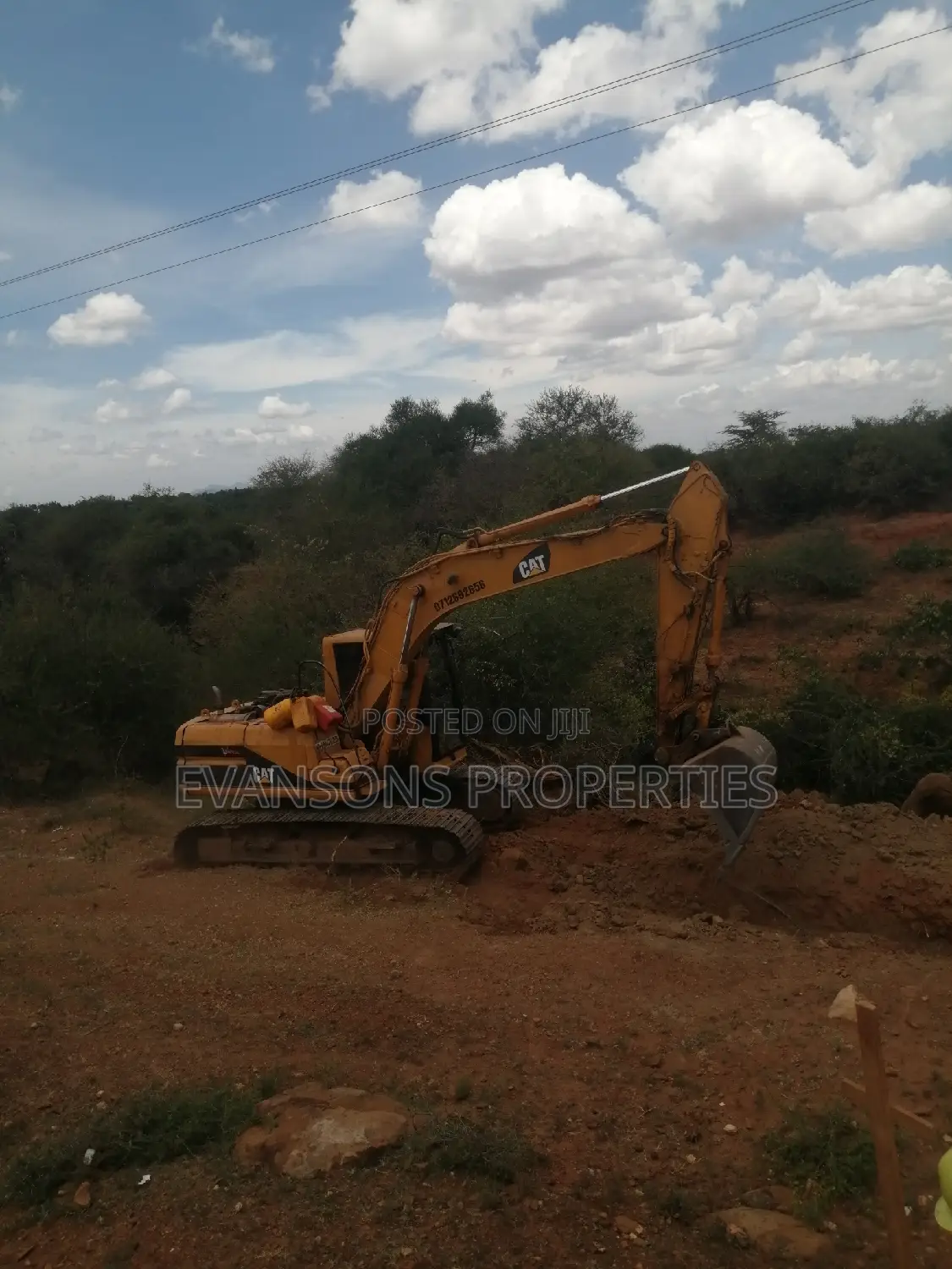 Graders, Backhoe, Wheeloader, Excavator, Rollers for Hire