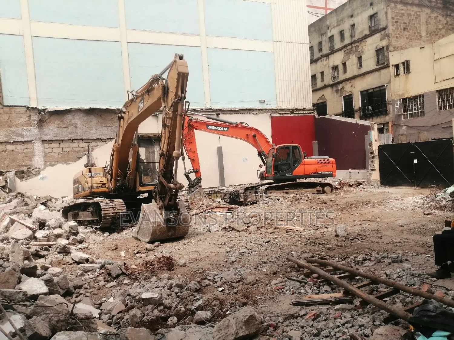 Graders, Backhoe, Wheeloader, Excavator, Rollers for Hire