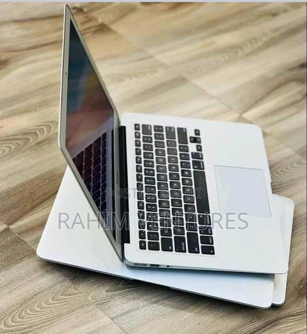 Laptop Apple MacBook Air 2015 8GB Intel Core I5 SSD 256GB