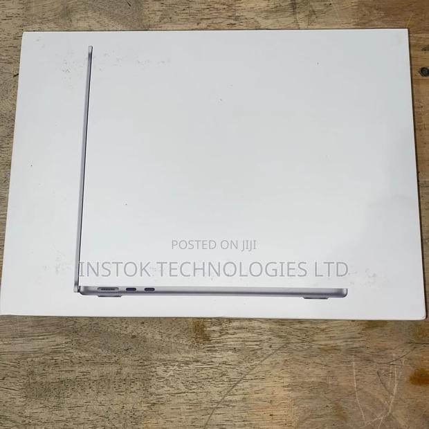 New Laptop Apple MacBook Air 2024 M3 13-Inch 8GB Apple M3 SSD 256GB