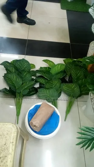 Artificial Plants With Vase KSH 1500 a Set