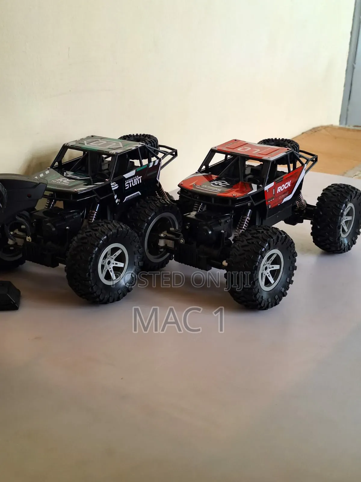 Large Size Powerful Monster Truck 4 by 4