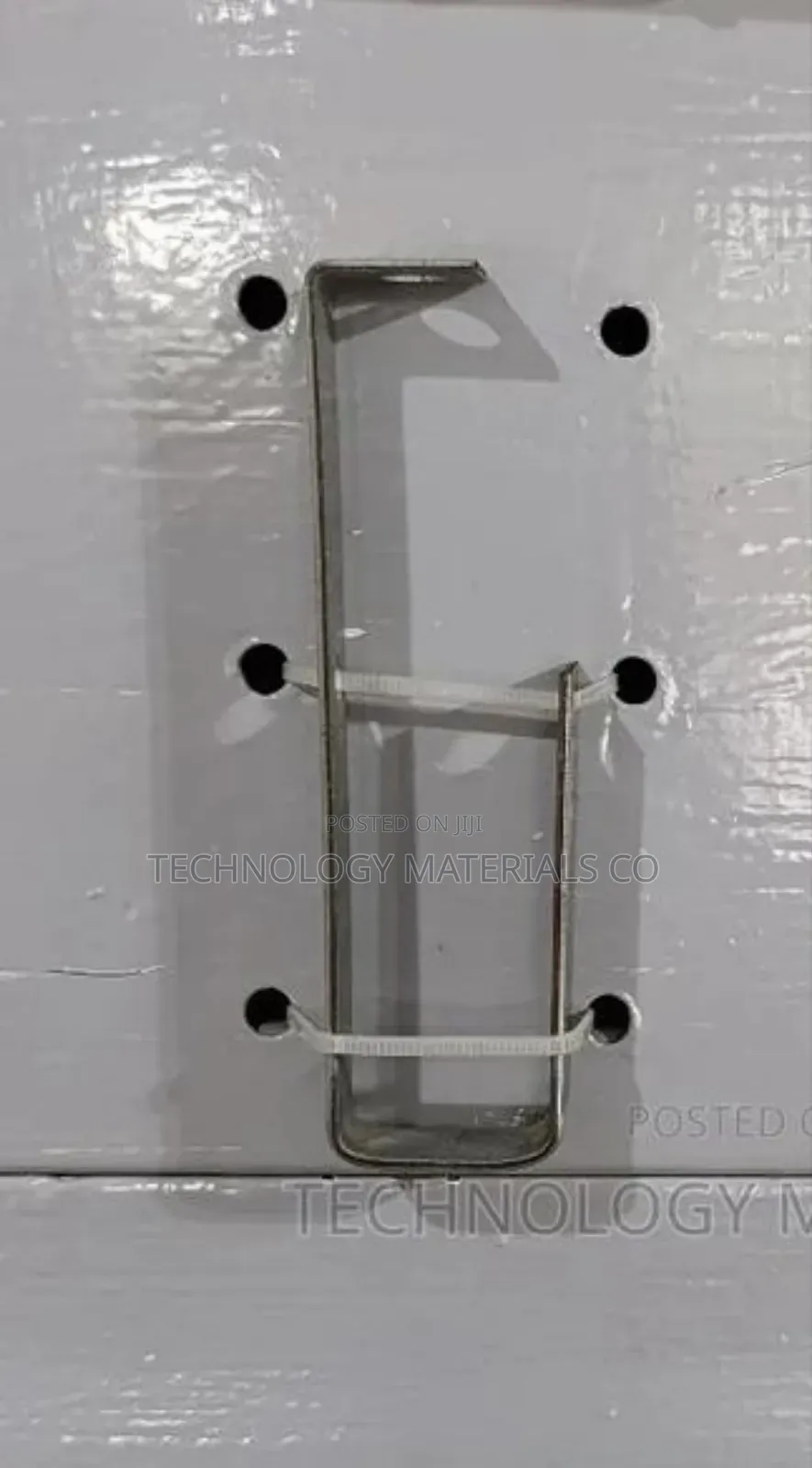Gypsum Metal Bracket.