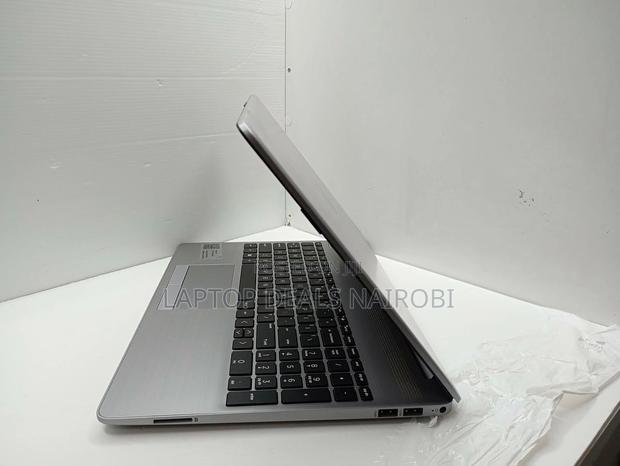 Laptop HP 250 G8 8GB Intel Core I5 SSD 512GB - thumbnail 4