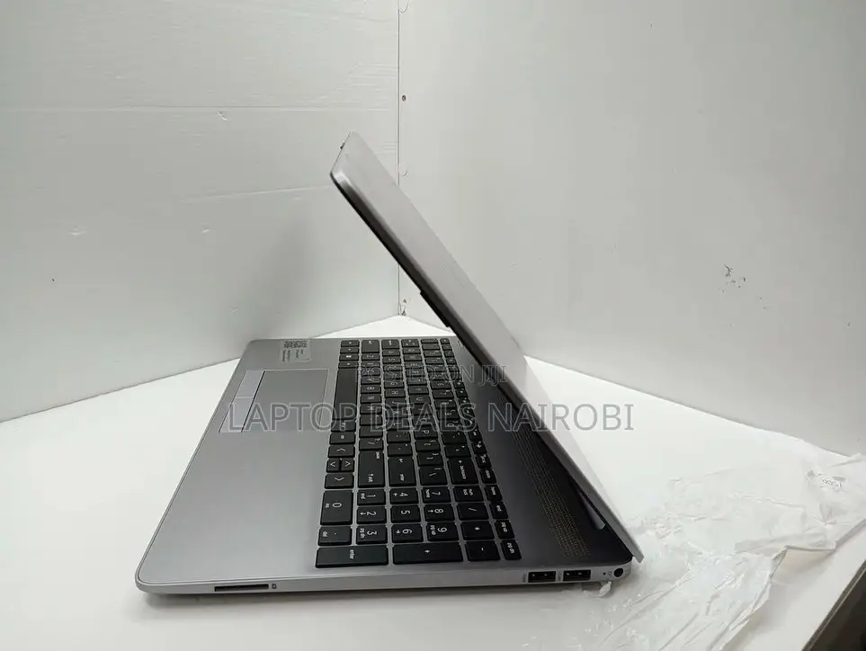 Laptop HP 250 G8 8GB Intel Core I5 SSD 512GB