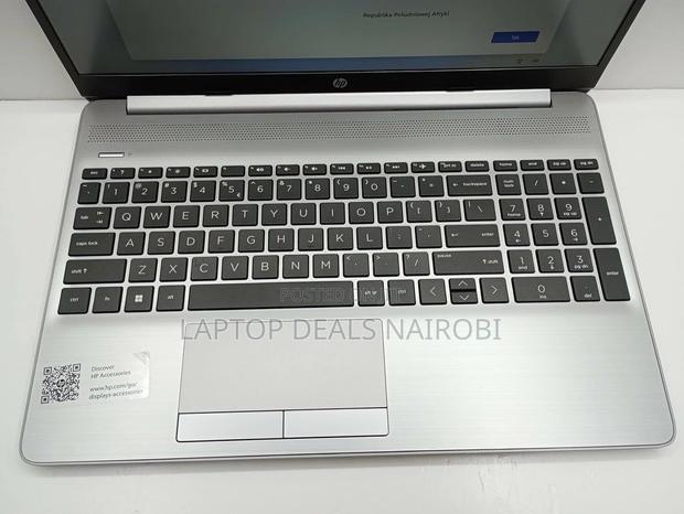 Laptop HP 250 G8 8GB Intel Core I5 SSD 512GB - thumbnail 3