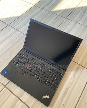 Laptop Lenovo Thinkpad E15 16GB Intel Core I7 SSD 512GB