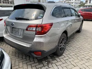 Subaru Outback 2.5i Limited AWD 2016 Ivory