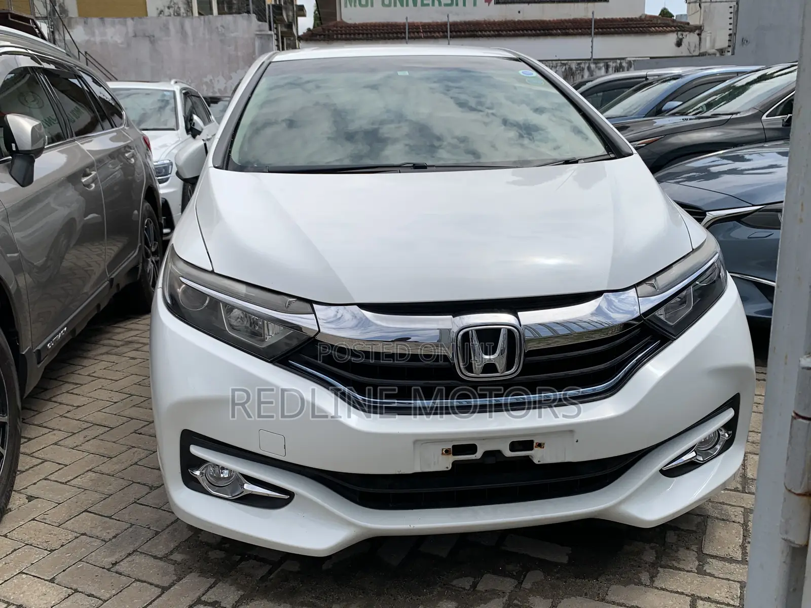 Honda Shuttle 1.5 Hybrid 2WD 2018 White