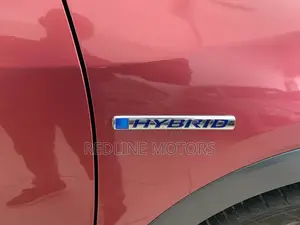 Honda Vezel 1.5 Hybrid 2WD 2017 Red