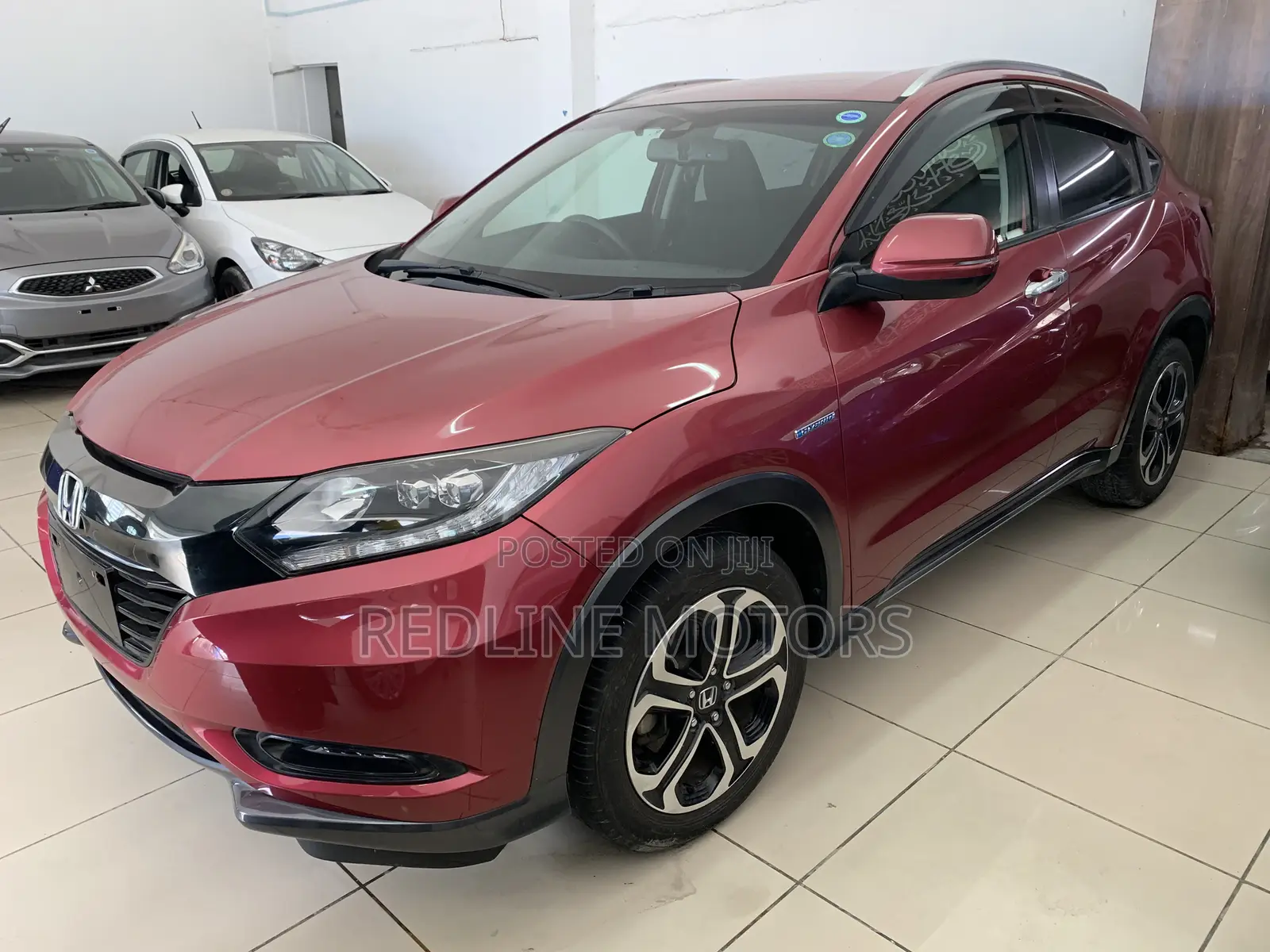 Honda Vezel 1.5 Hybrid 2WD 2017 Red