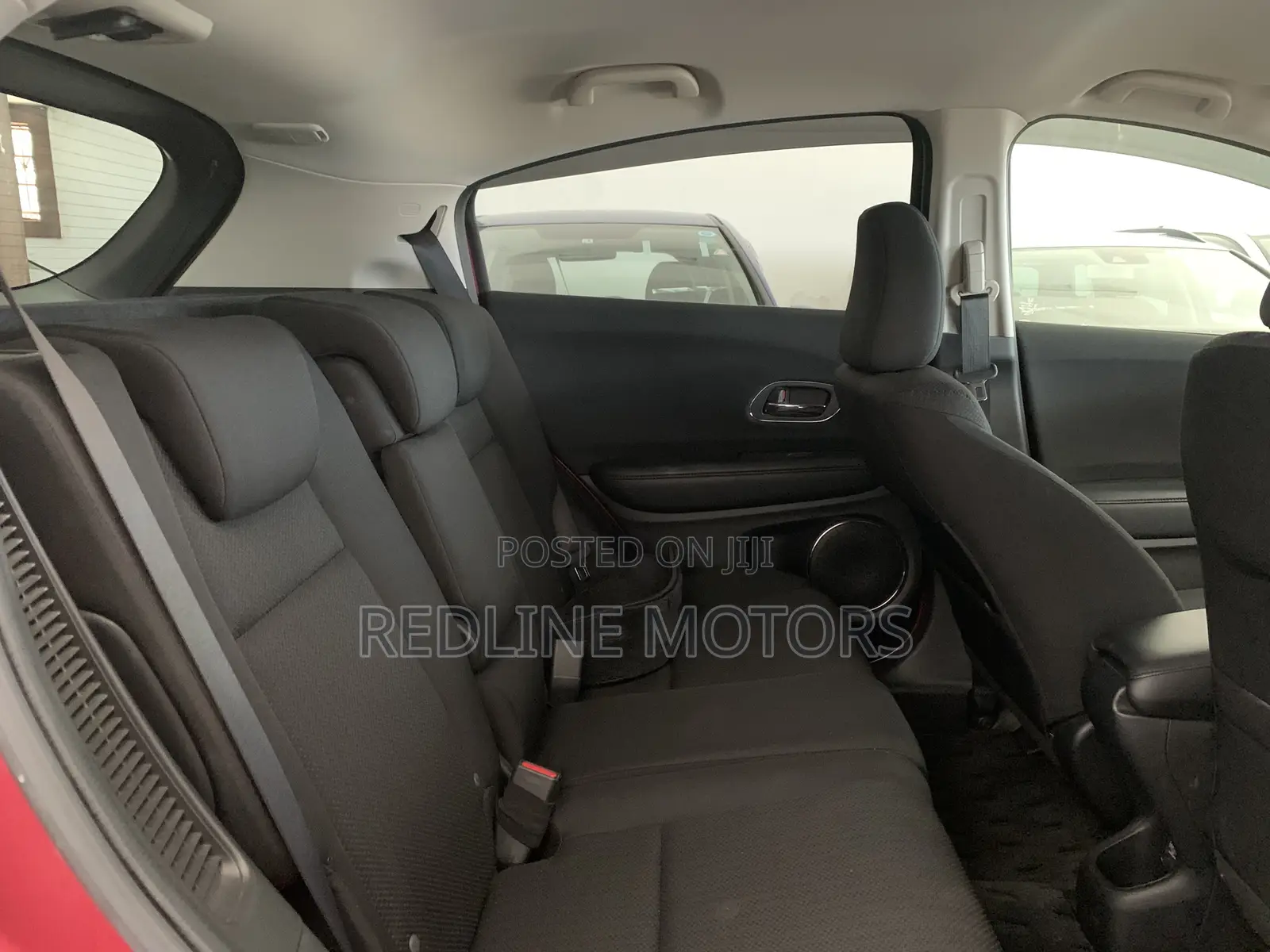 Honda Vezel 1.5 Hybrid 2WD 2017 Red