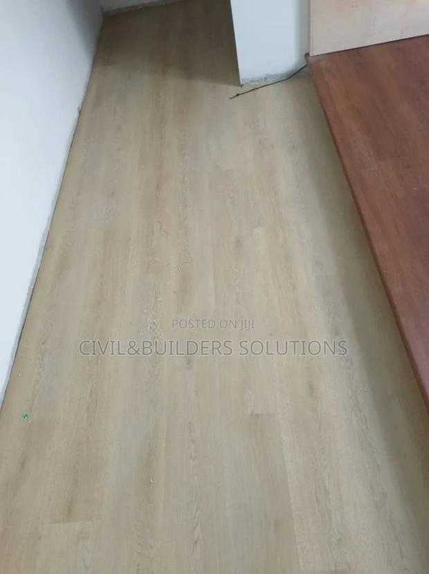 Dark Gray Spc - main view