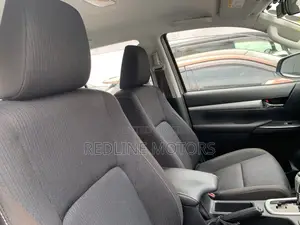 Toyota Hilux 2.4 Diesel 2020 Green