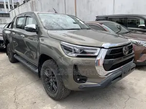 Toyota Hilux 2.4 Diesel 2020 Green
