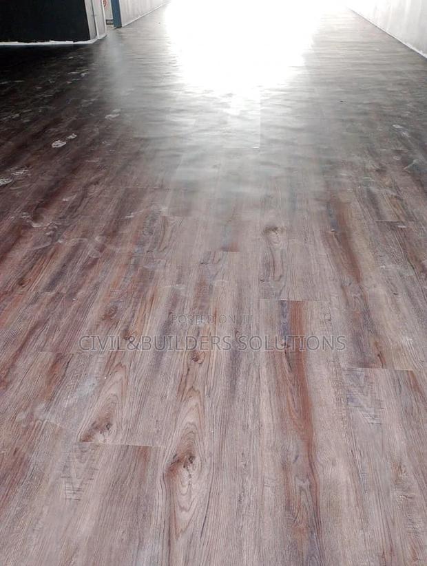 Lvt ( Red Mahogany ) - main view