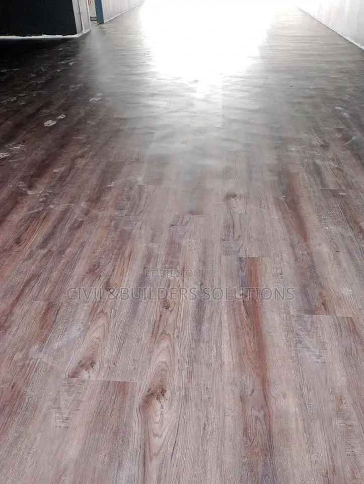 Lvt ( Red Mahogany )