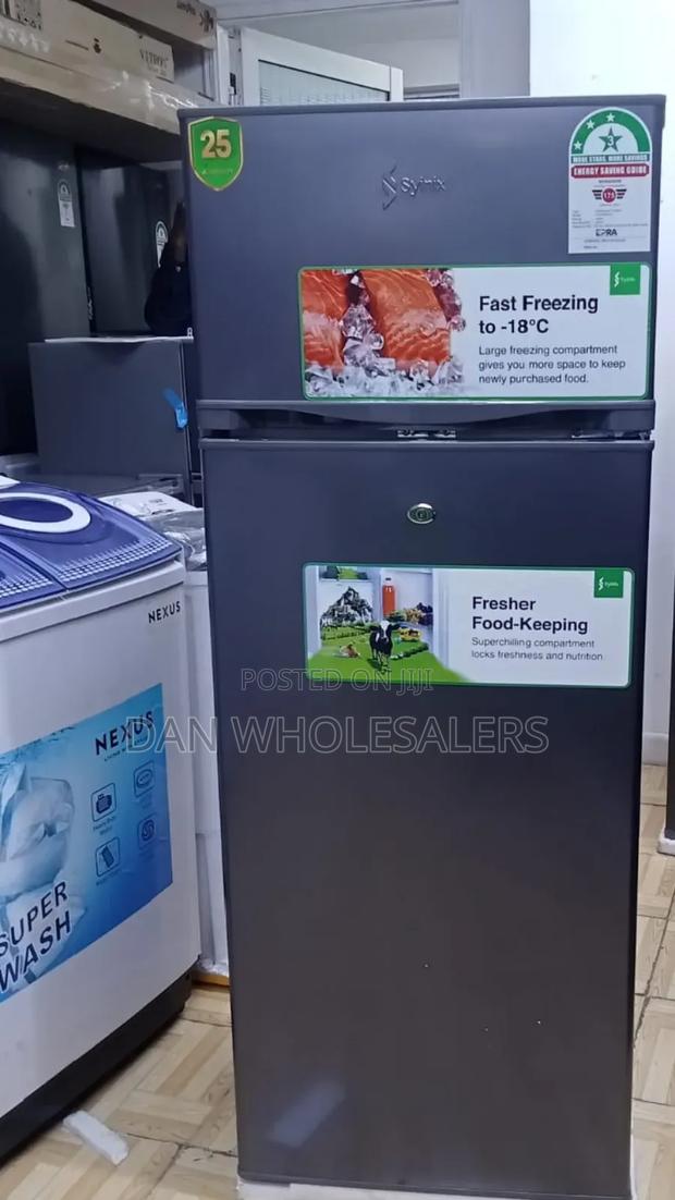 Syinix Fridge 210L Double Door Energy Efficient - main view