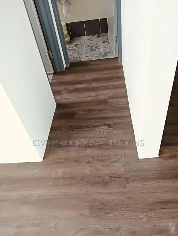 Luxury Vinyll Tile(Sedona Red Mahogany) - main view