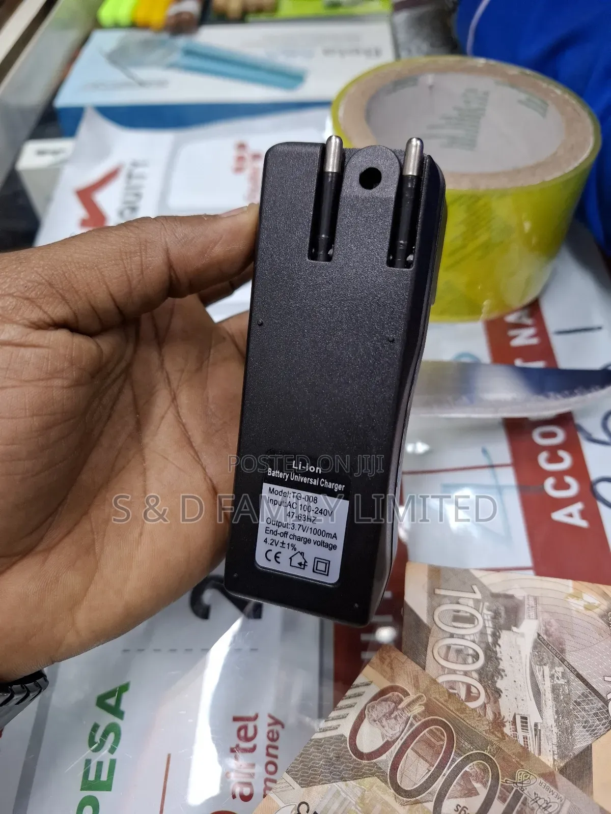 3.7v/Aa Charger