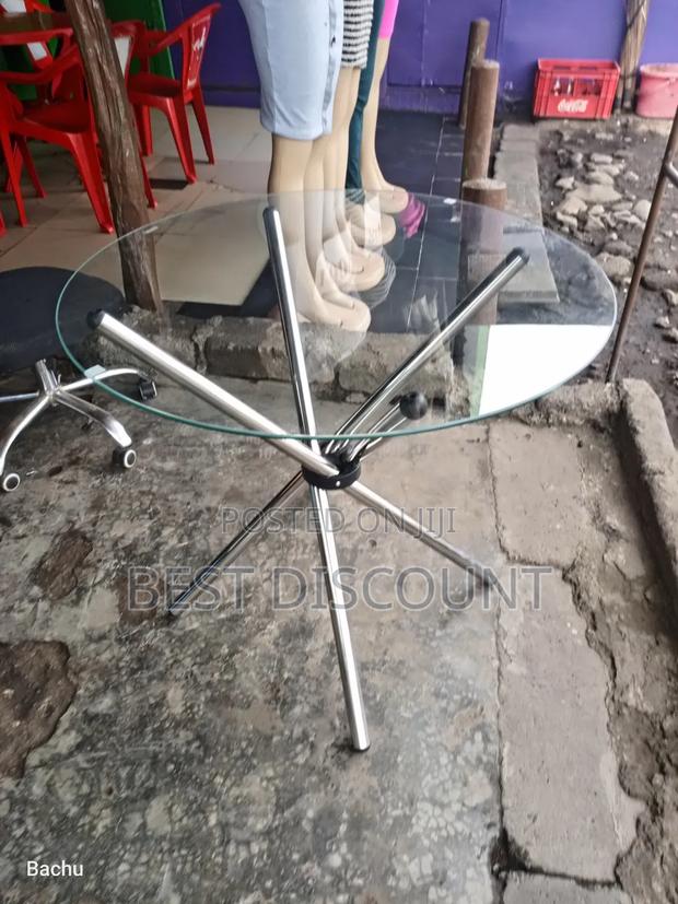 Glass Round Table - main view