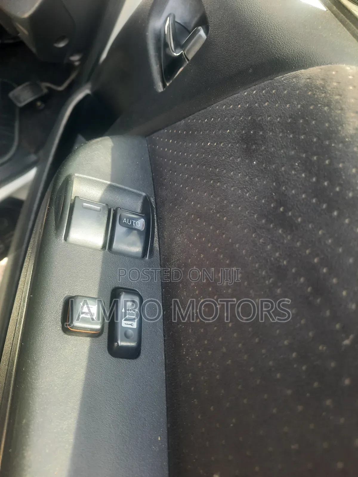 Toyota HiAce 2018 White
