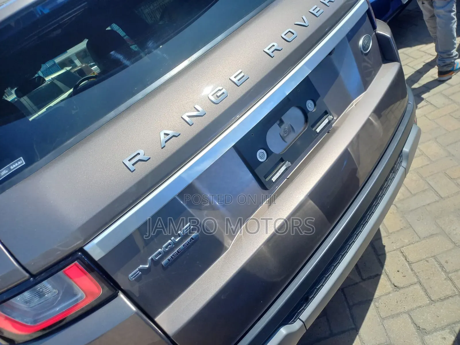 Land Rover Range Rover Evoque HSE 4x4 5-Door 2017 Brown