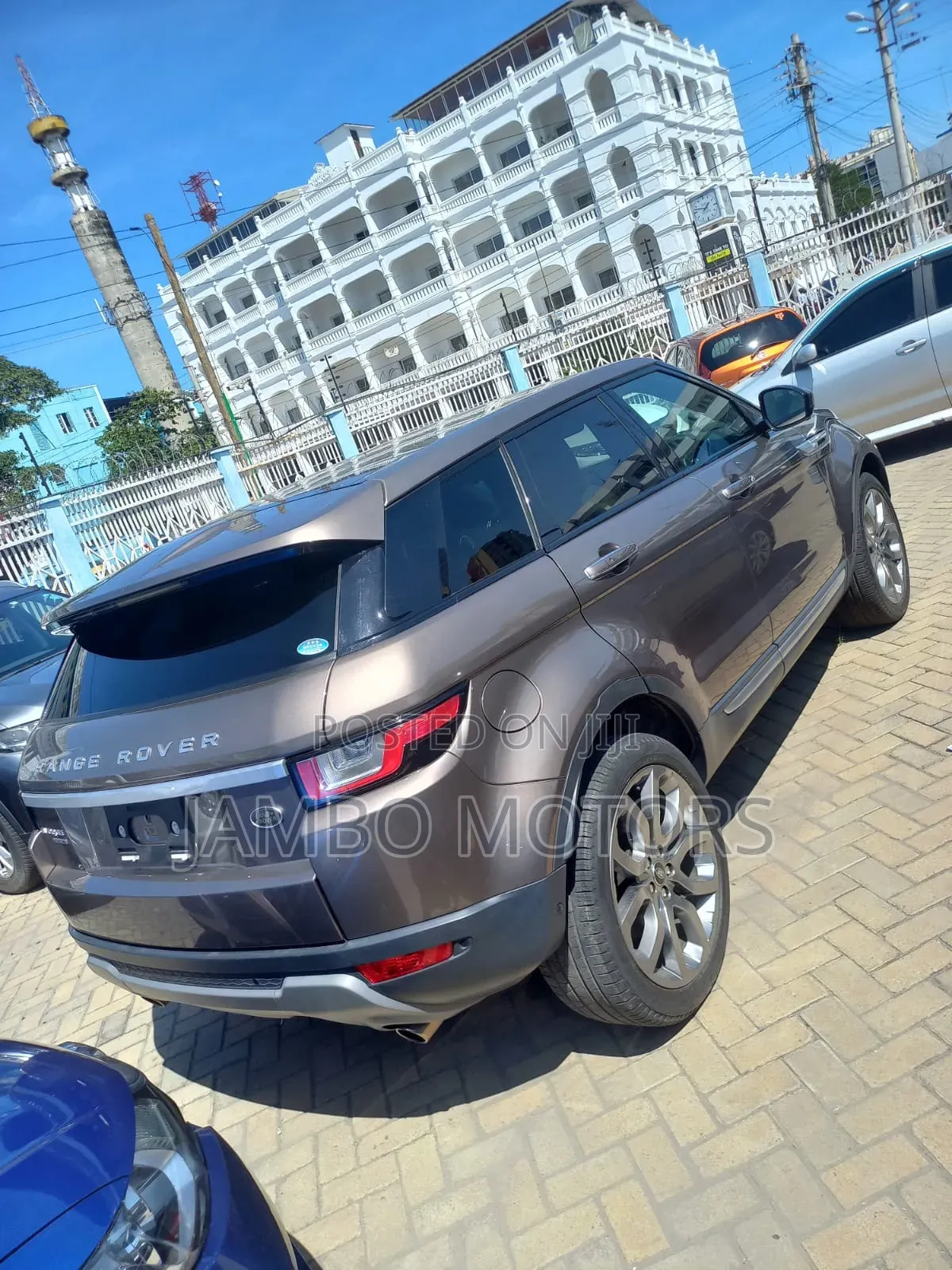 Land Rover Range Rover Evoque HSE 4x4 5-Door 2017 Brown
