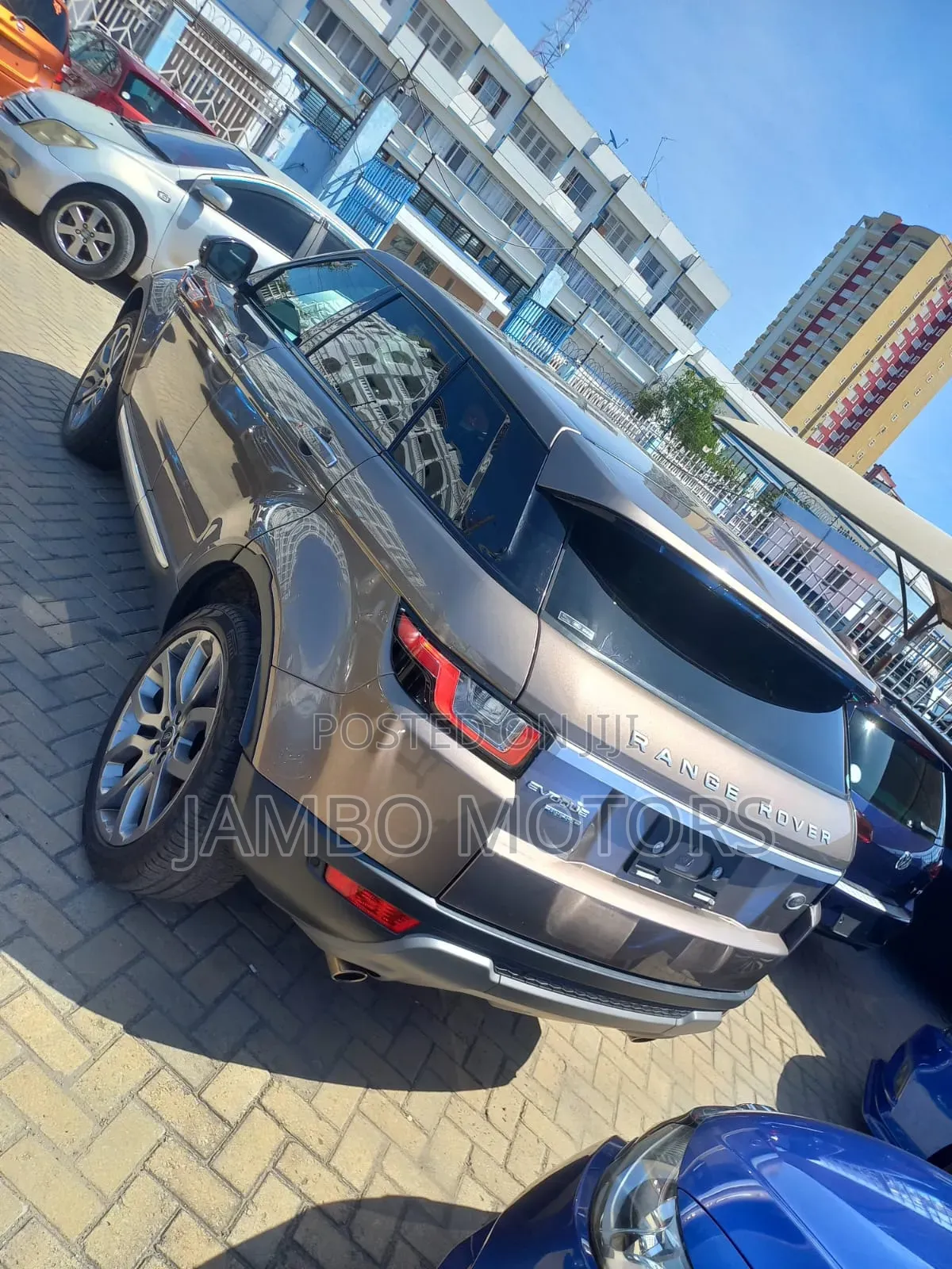 Land Rover Range Rover Evoque HSE 4x4 5-Door 2017 Brown