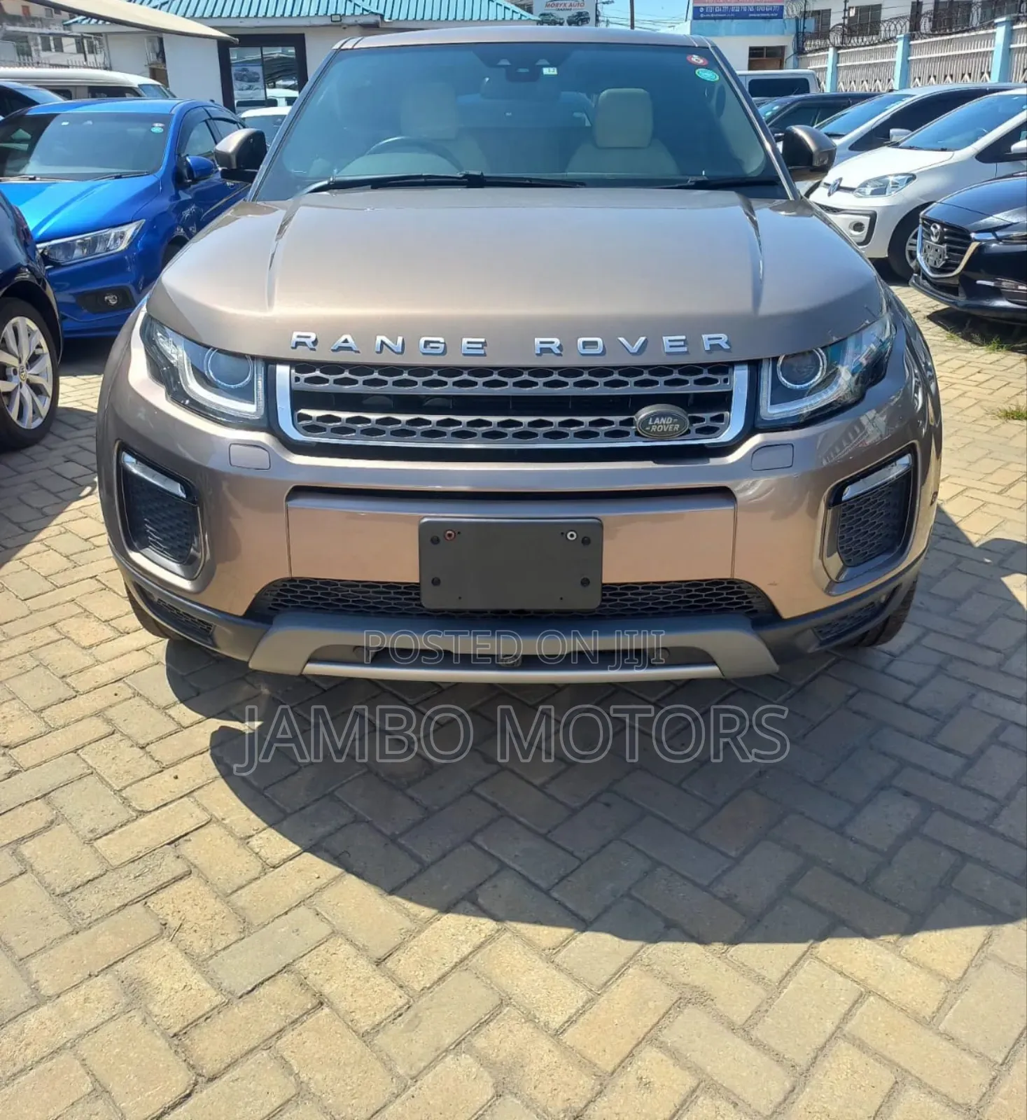 Land Rover Range Rover Evoque HSE 4x4 5-Door 2017 Brown