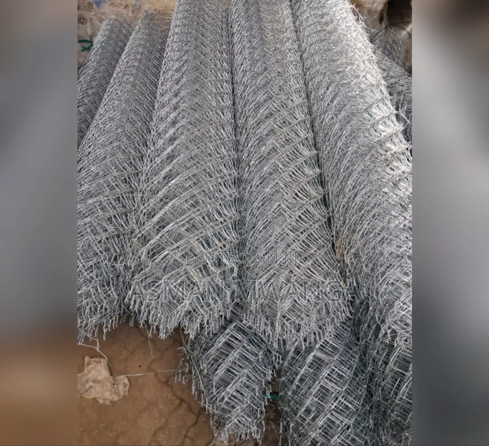 Galvanised Mesh Wire With Barbed End