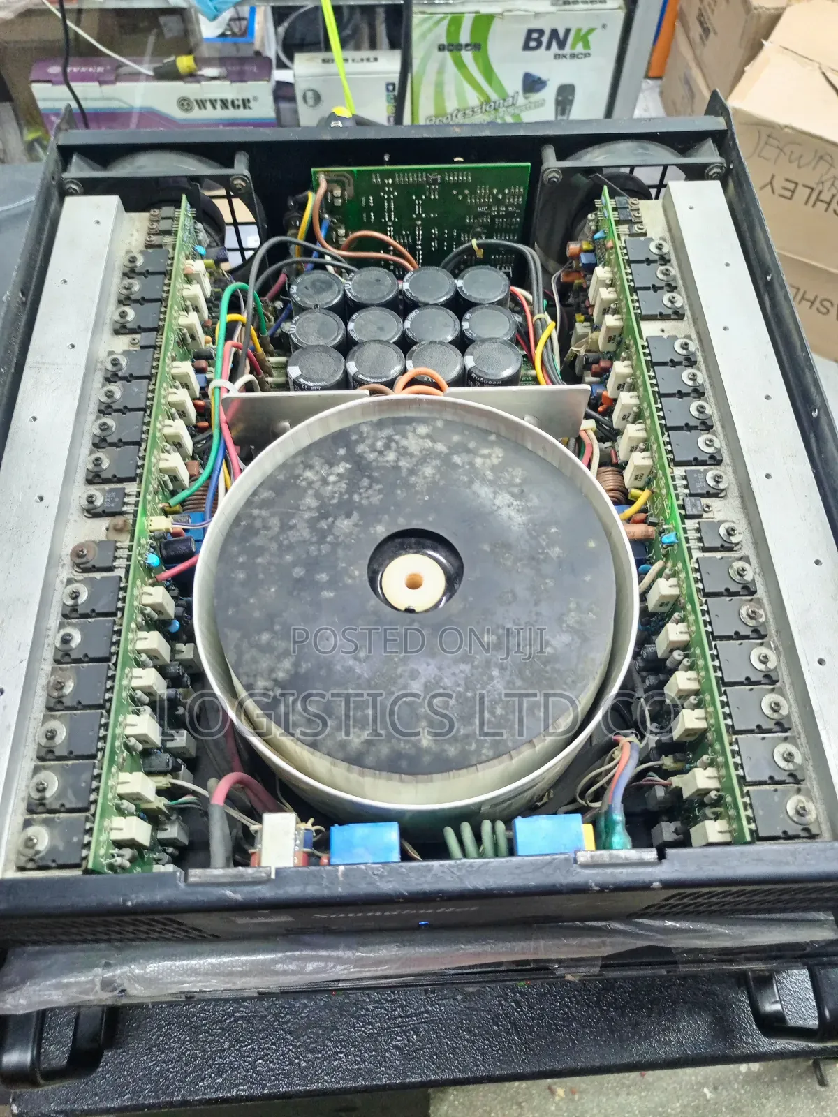 EX UK Soundbullet F4 Power Amplifier