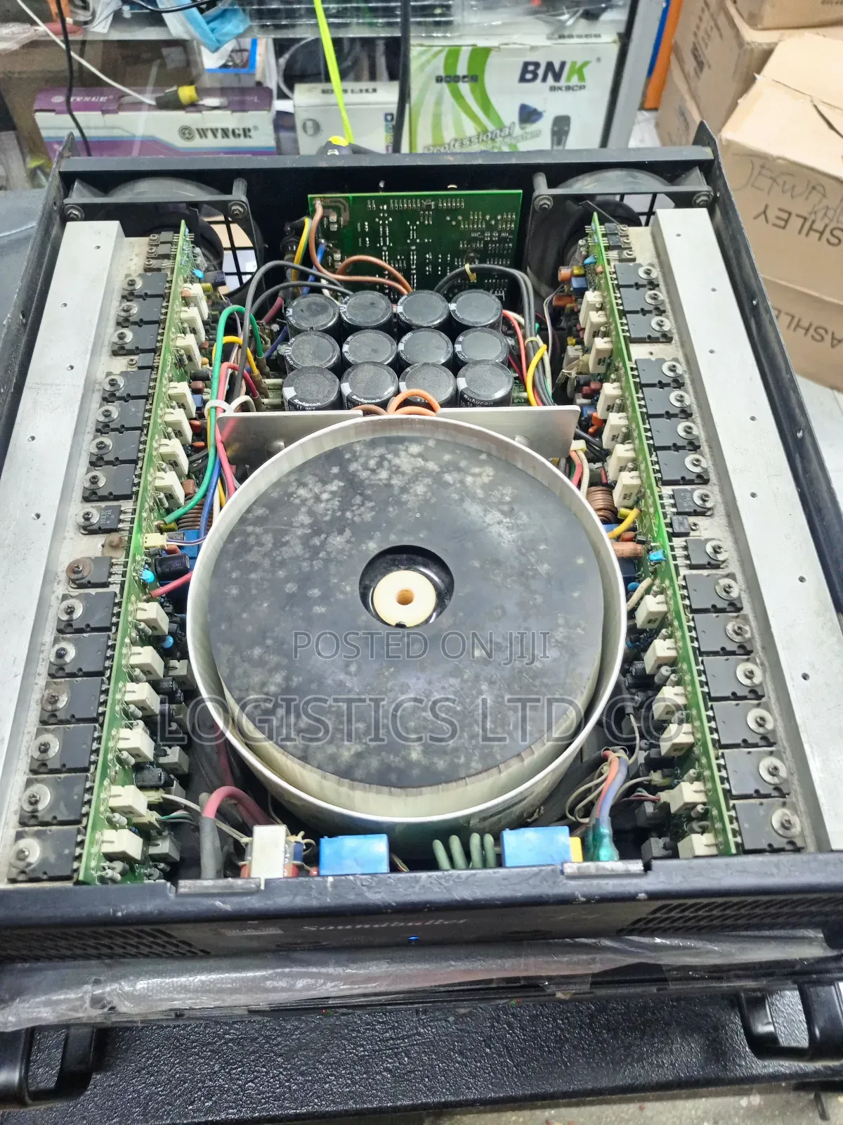 EX UK Soundbullet F4 Power Amplifier